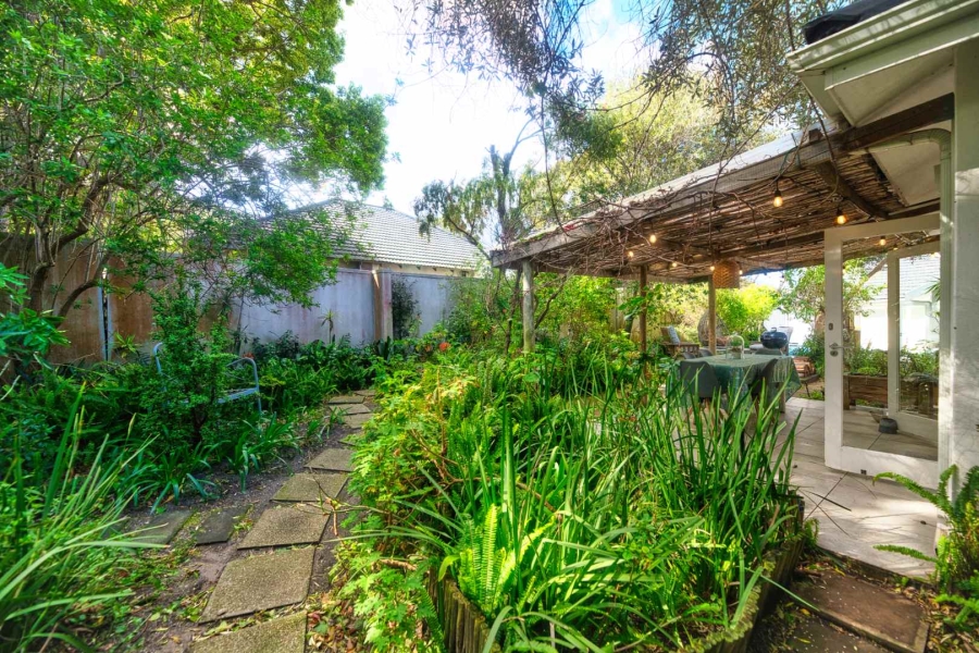 6 Bedroom Property for Sale in Northcliff Western Cape